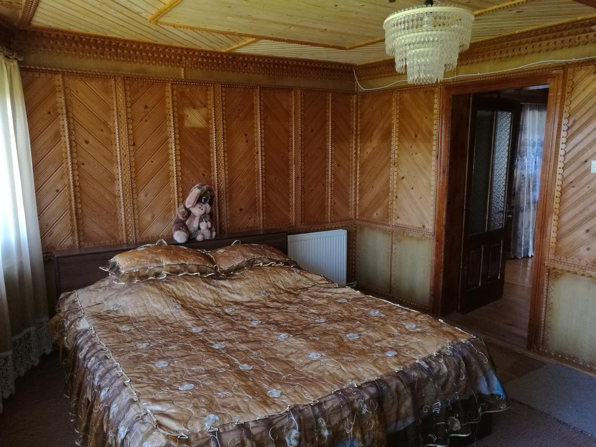Gutsulska Oselya Vila Kryvopol'ye Exterior foto
